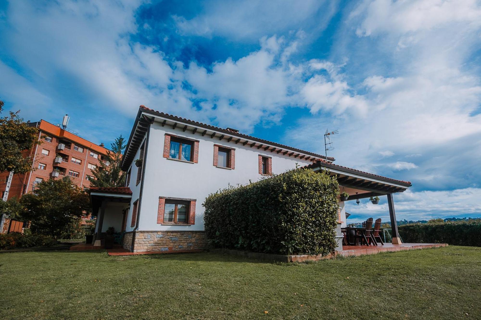 Villa Tiviti Oviedo Buitenkant foto